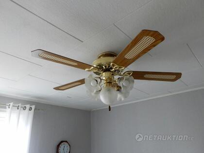 Default Title Text Default Alt Text