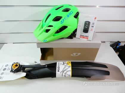 Giro hjälm, ungdom, skärmset & lampa