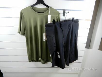 POC shorts & t-shirt, storlek Small