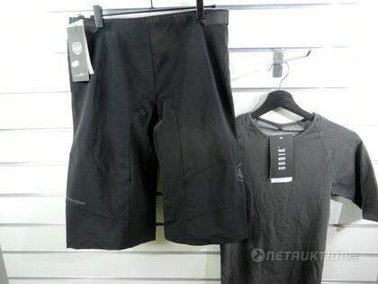 Mondraker cykelbyxor & tröja, storlek Large