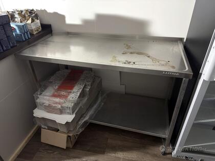 Diskbänk för diskmaskin Diskbänk för diskmaskin