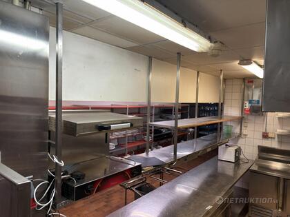 Takhängd hylla + matvärmare