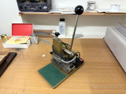 Varmfoliepräglingsmaskin Colour-Print Varmfoliepräglingsmaskin Colour-Print