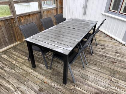 Utemöbler, bord och stolar