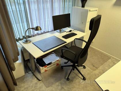 Elskrivbord, stol & arkivhurts