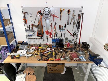 Arbetsbänk, verktygstavla, mm