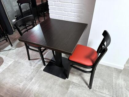 Cafébord och stolar