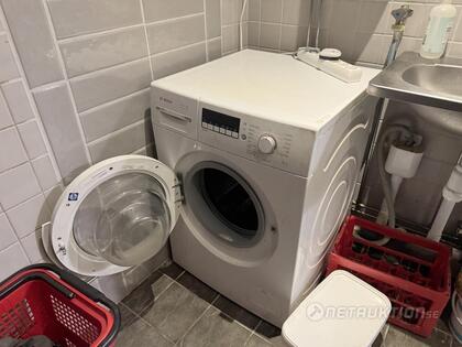 Tvättmaskin och kockkläder