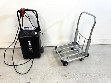 Batteriladdare med starthjälp Batteriladdare med starthjälp