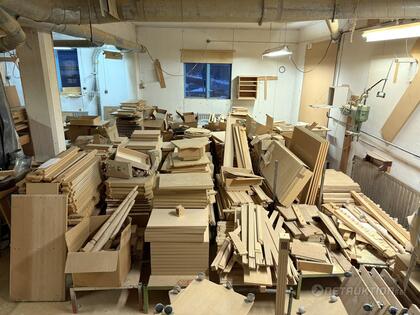 Parti trä för skåp, sängar