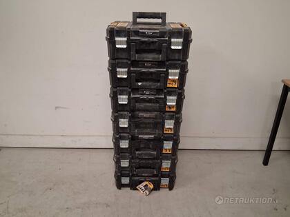 Maskinlådor, T-stak