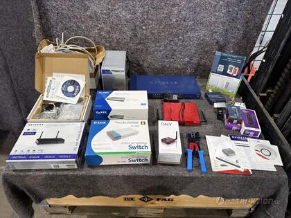 Netgear FAS & Switch Netgear FAS & Switch