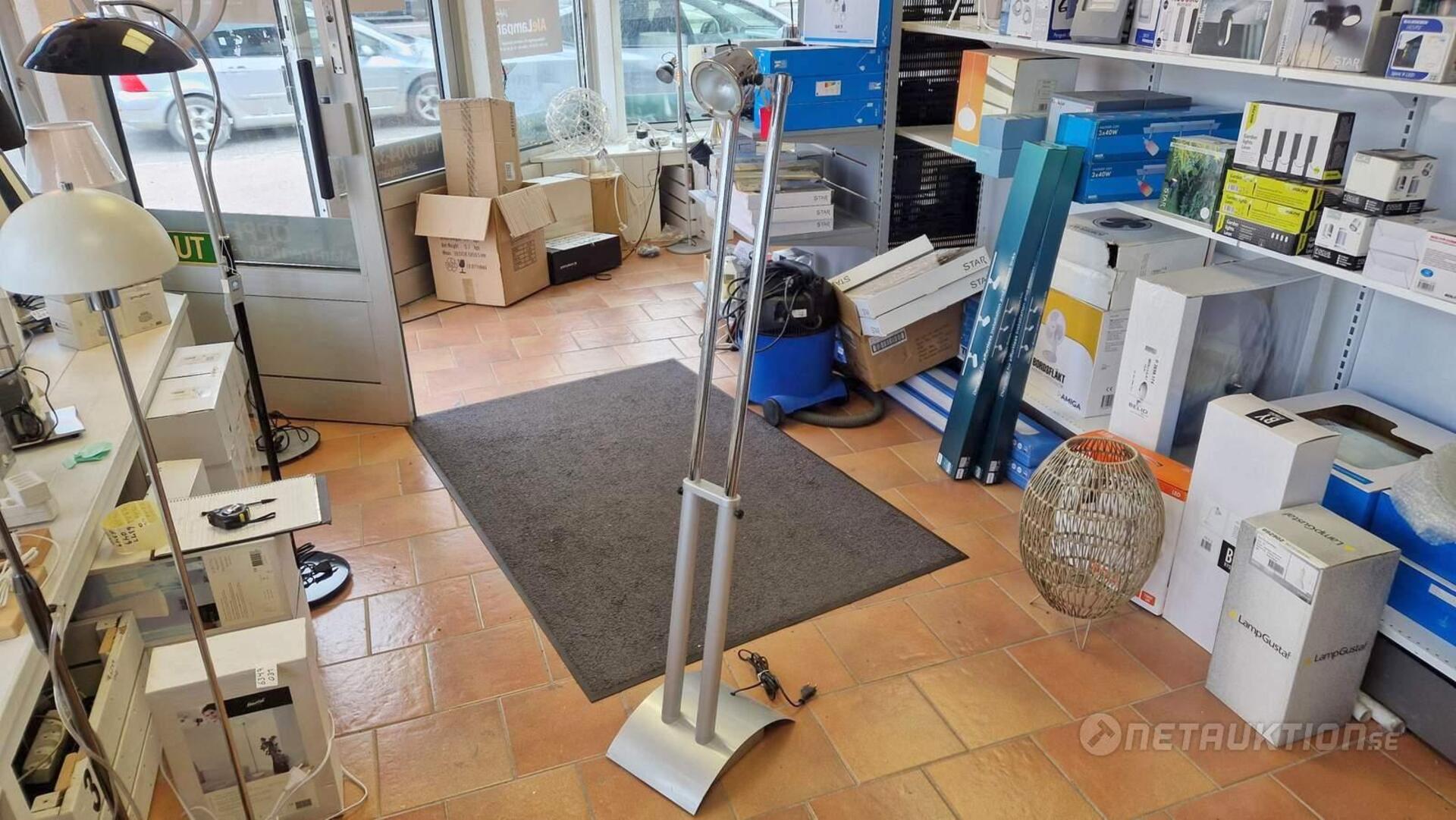 Golvlampa - AD Design