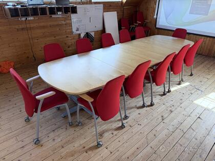 Konferensbord + stolar