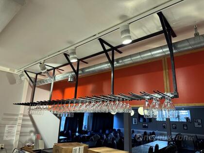 Glasställ inkl barporslin