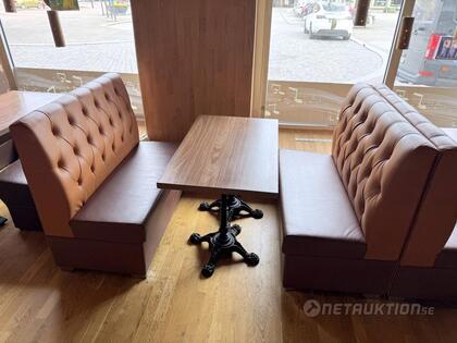 Soffgrupp och bord, orange/brun (1)