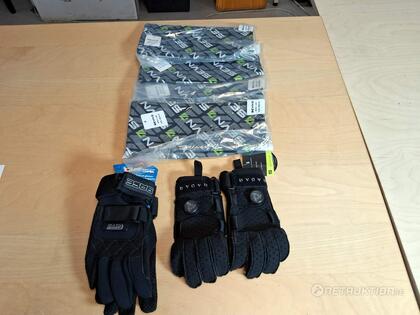 Vattenskidhandskar, 2st strl: M Vattenskidhandskar, 2st strl: M