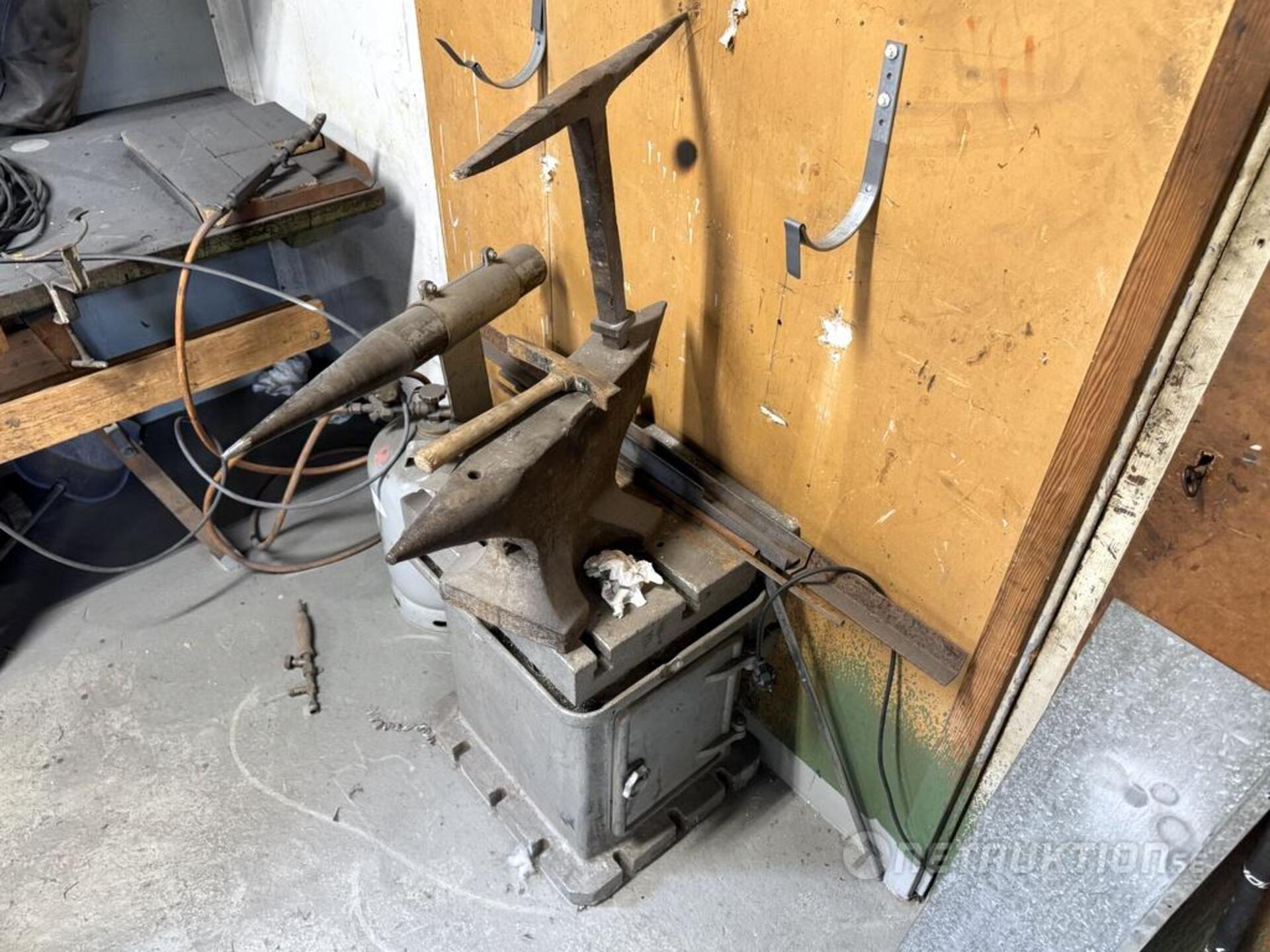 Städ och bänk med fastsättning