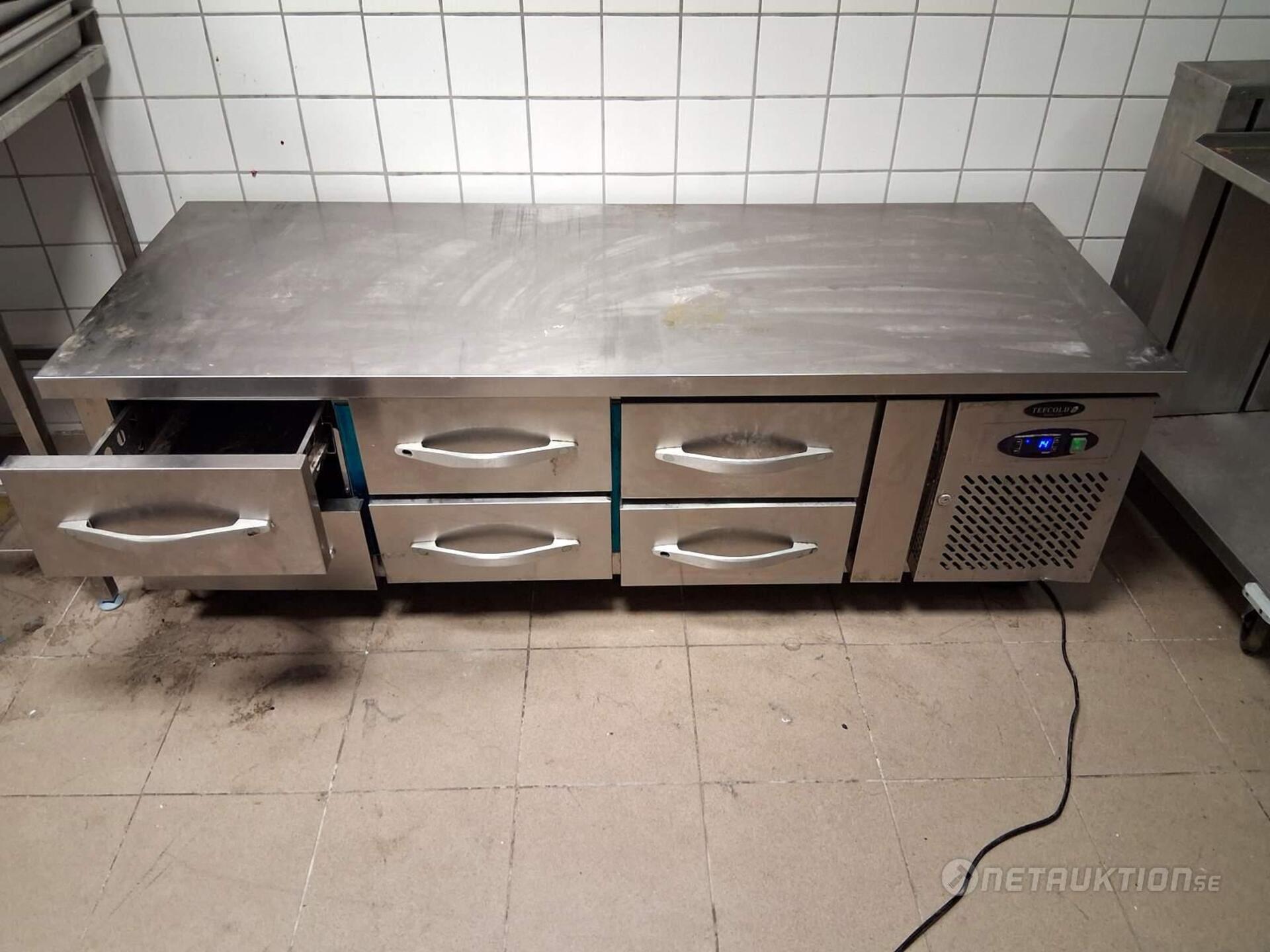 Grillkylbänk, Tefcold