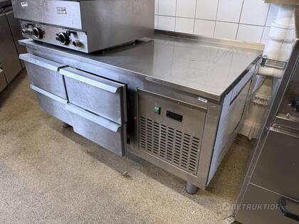Grillkylbänk Grillkylbänk