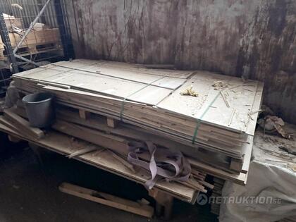 Målad plywood