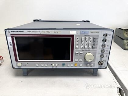 Rohde & Schwarz Signal Generator 5kHz-3.0GHz Rohde & Schwarz Signal Generator 5kHz-3.0GHz