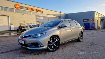 Toyota Auris Hybrid e-CVT (ZCJ917) -18 Toyota Auris Hybrid e-CVT (ZCJ917) -18