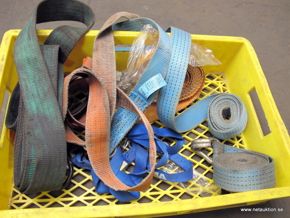 Försäljningsobjekt: Paket med spännband, lyftdon, mm