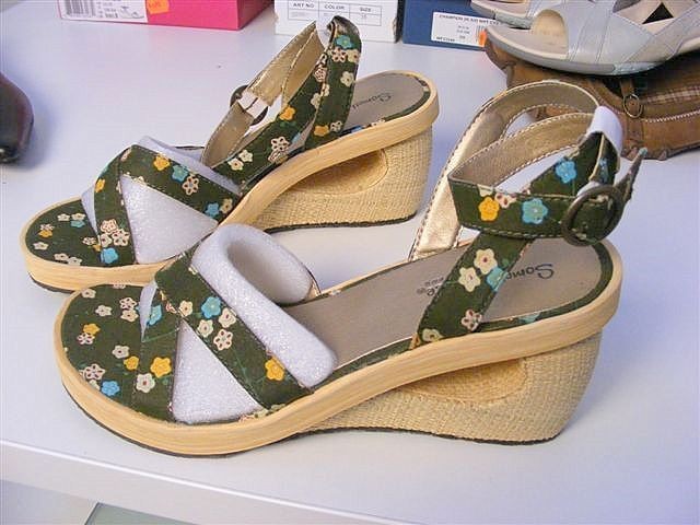 skechers sperry shoes