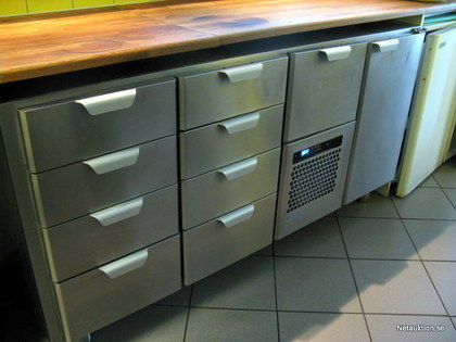 Caset - porkka kuutsa identity branding