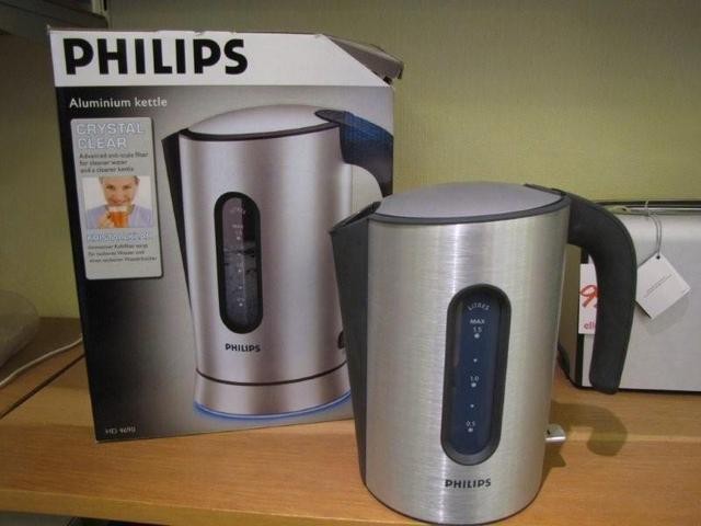 Försäljningsobjekt: Vattenkokare, brödrost, kaffebryggare Philips Vattenkokare HD4690 Kök