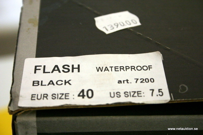 Försäljningsobjekt: Oxtar Flash mc stövlar, strl:40 Försäljningsobjekt: Oxtar Flash mc stövlar, strl:40