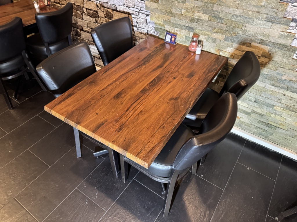 Restaurangmöbler, bord och stolar (7+28) Restaurangmöbler, bord och stolar (7+28)