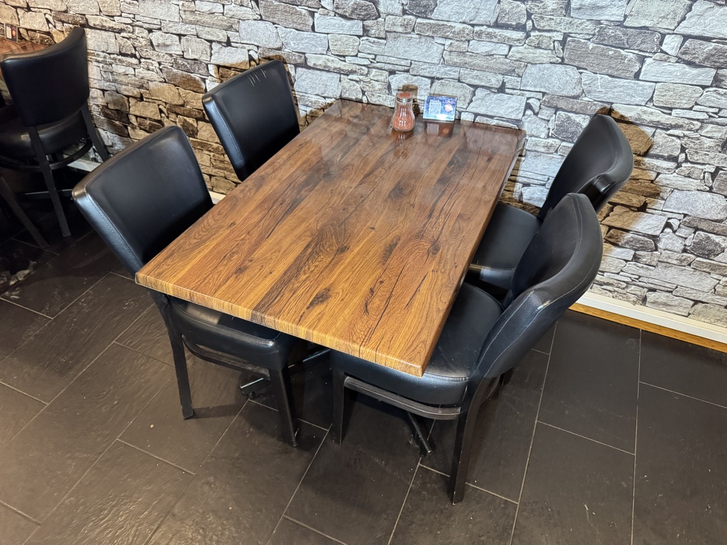 Restaurangmöbler, bord och stolar (7+28) Restaurangmöbler, bord och stolar (7+28)