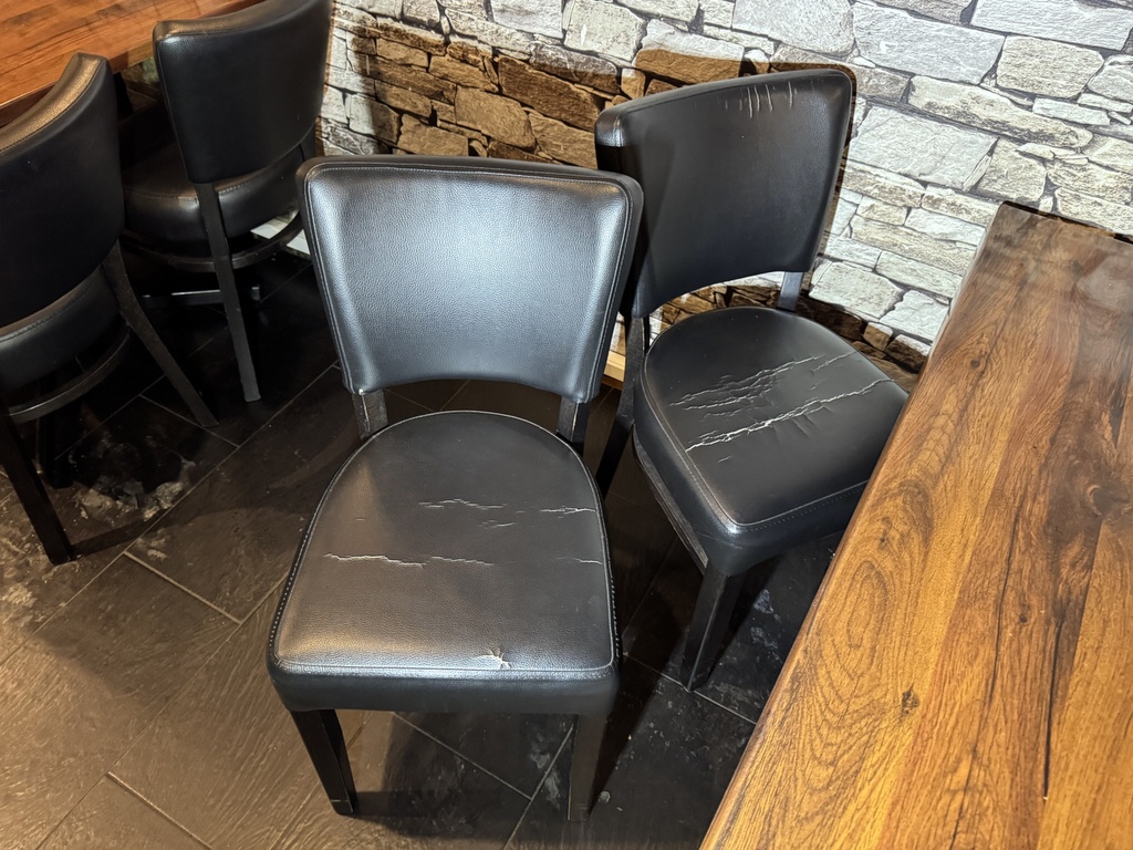 Restaurangmöbler, bord och stolar (7+28) Restaurangmöbler, bord och stolar (7+28)