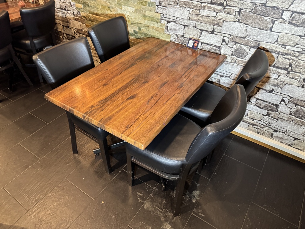 Restaurangmöbler, bord och stolar (7+28) Restaurangmöbler, bord och stolar (7+28)