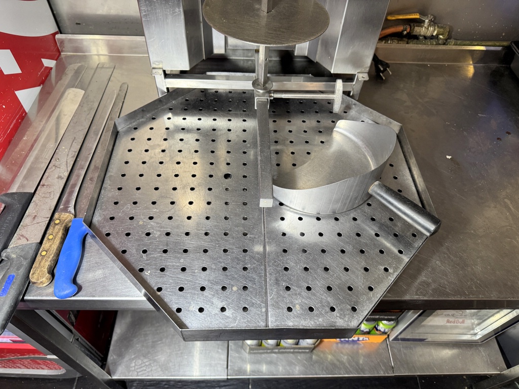 Gasdriven kebabgrill, Potis Gasdriven kebabgrill, Potis