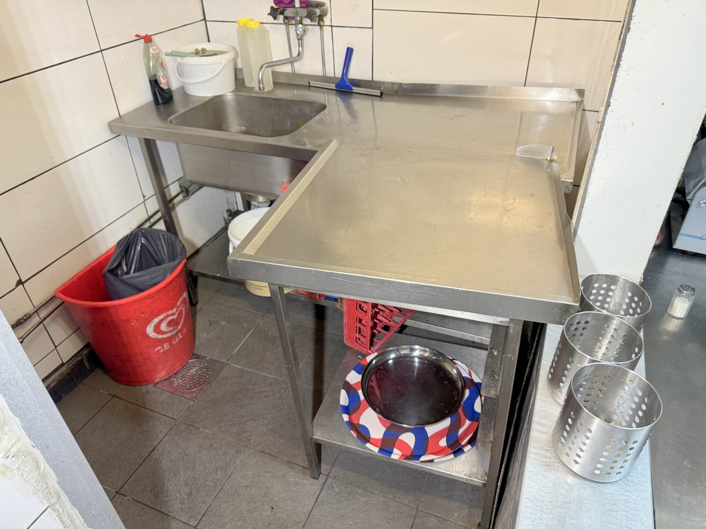 Diskmaskin & bänk WD6 Diskmaskin & bänk WD6