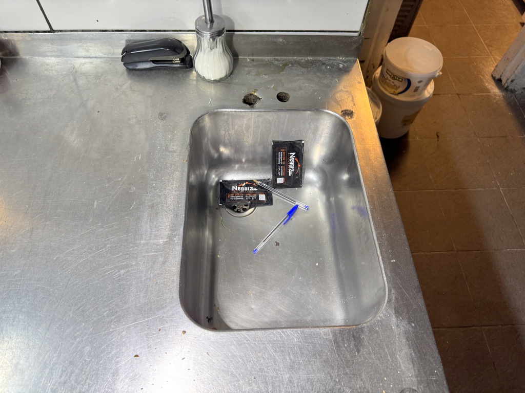 Kylbänk 3-dörrar samt diskho Kylbänk 3-dörrar samt diskho