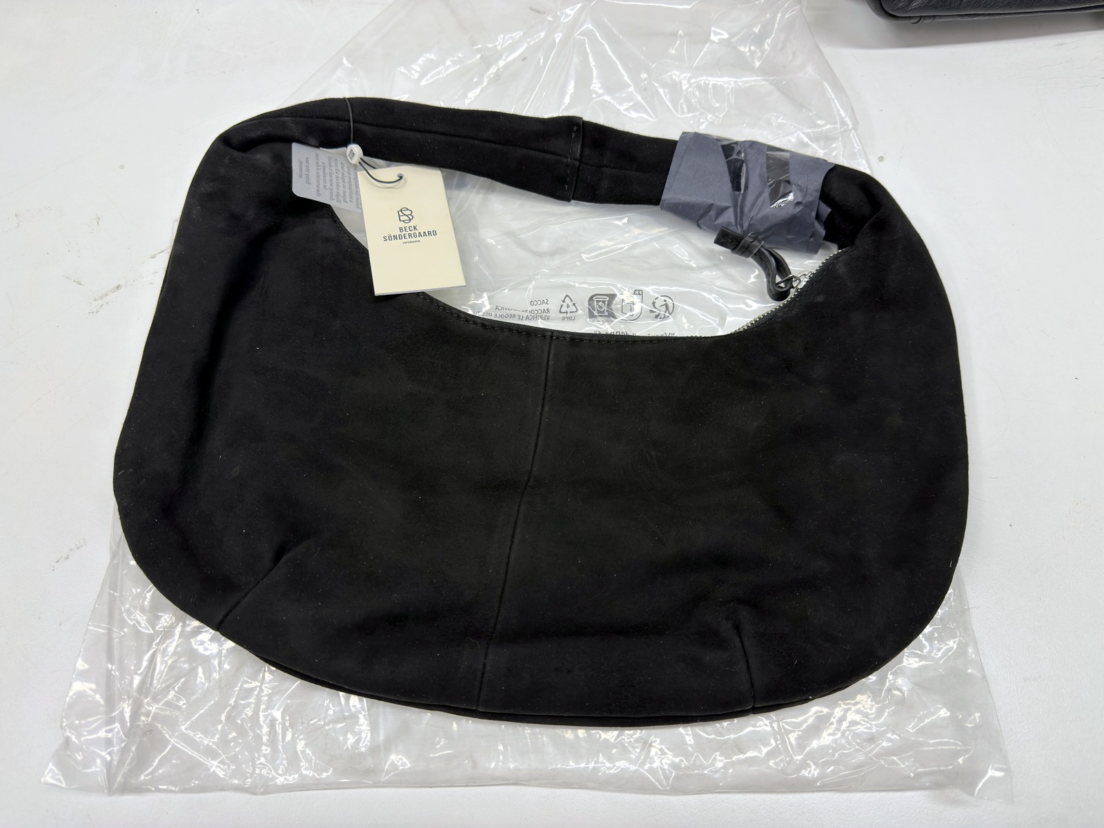 Väskor, skinn (1) Väskor, skinn (1)