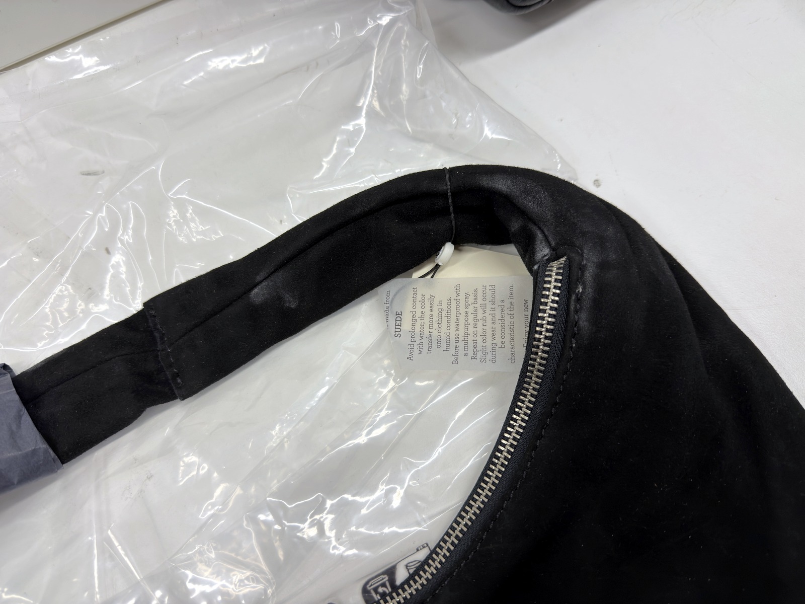 Väskor, skinn (1) Väskor, skinn (1)