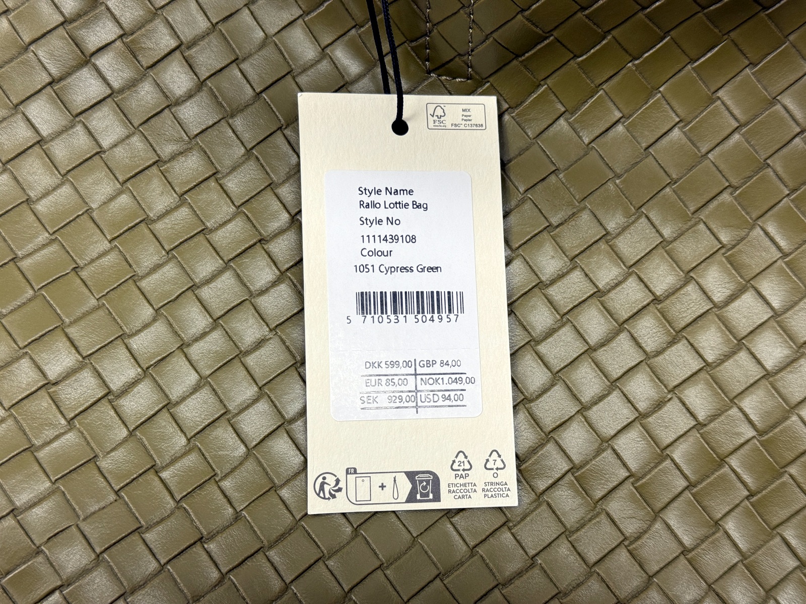 Väskor, skinn (2) Väskor, skinn (2)