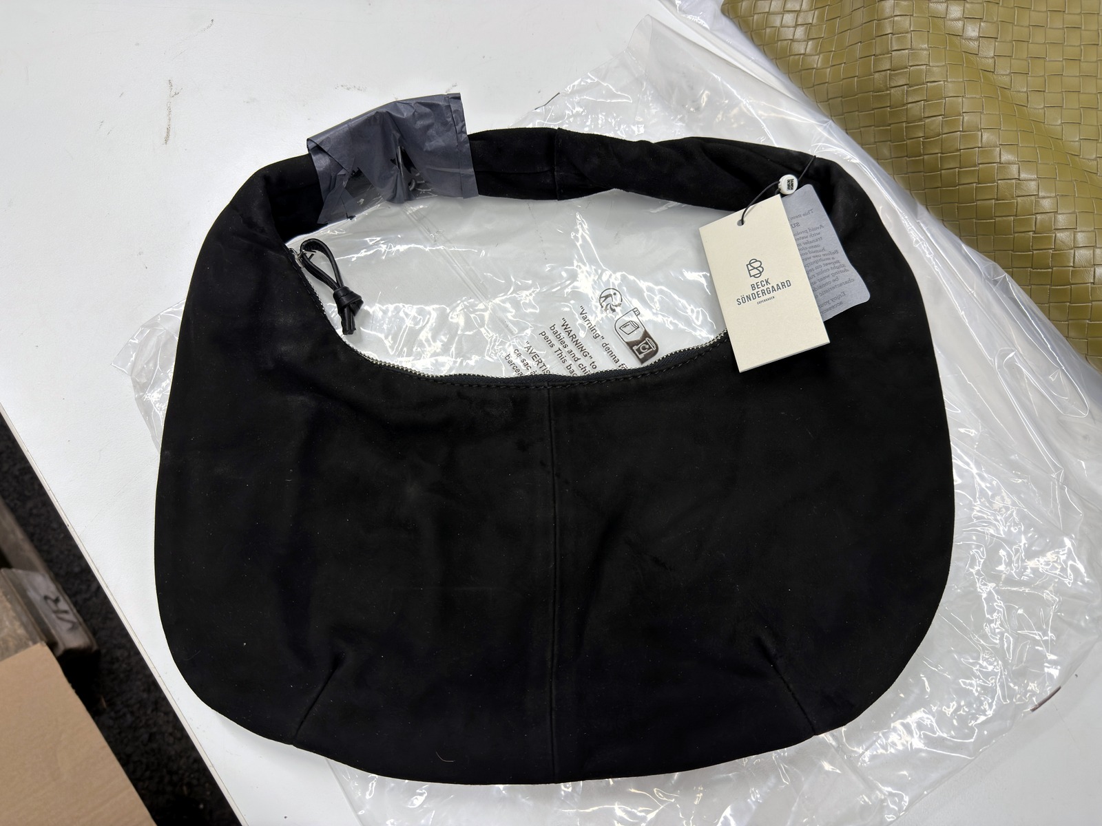 Väskor, skinn (2) Väskor, skinn (2)