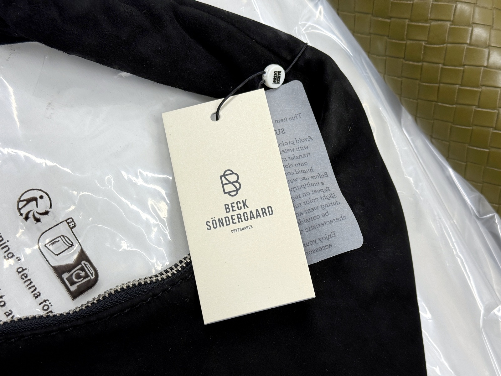 Väskor, skinn (2) Väskor, skinn (2)