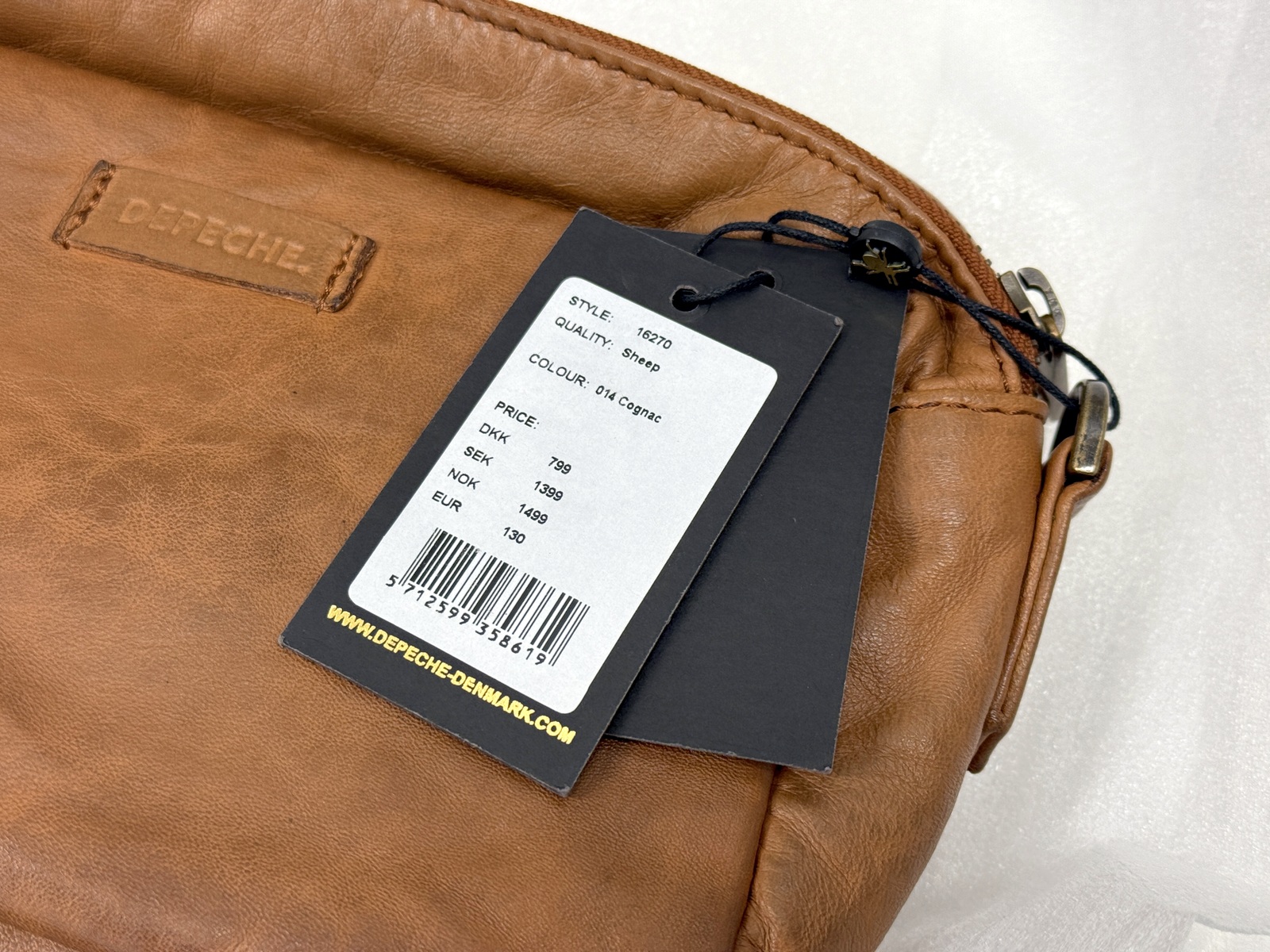 Väskor (2) Väskor (2)