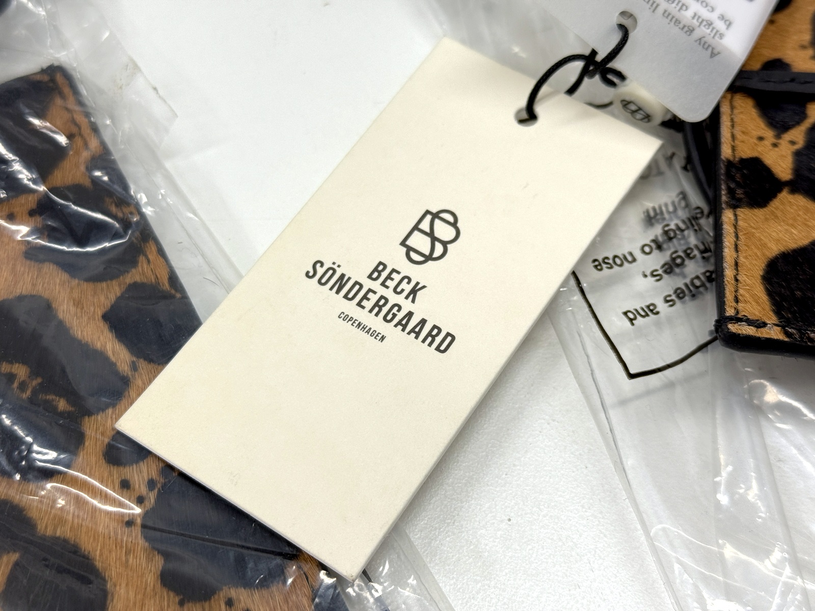 Väskor (2) Väskor (2)