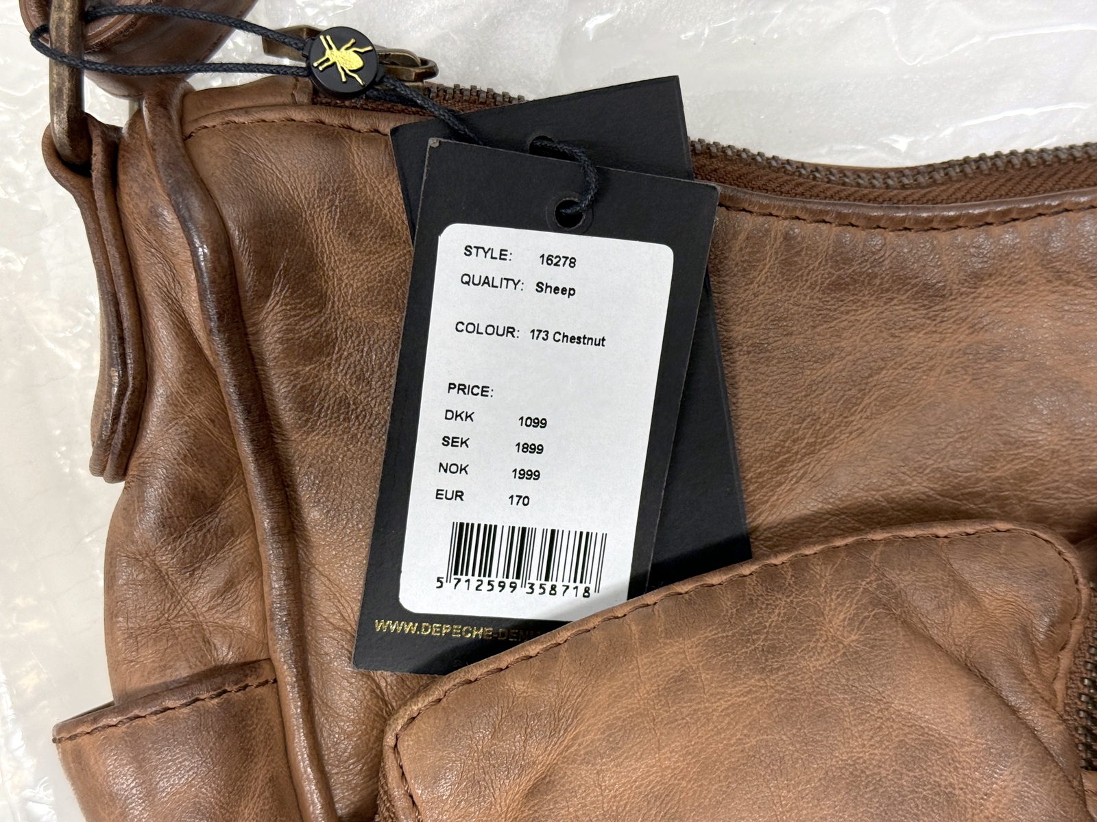 Väskor (2) Väskor (2)