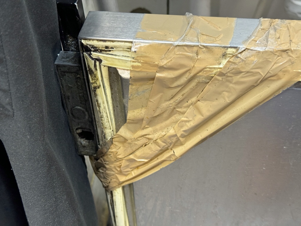 Kylbänk med kylmonter mm Kylbänk med kylmonter mm