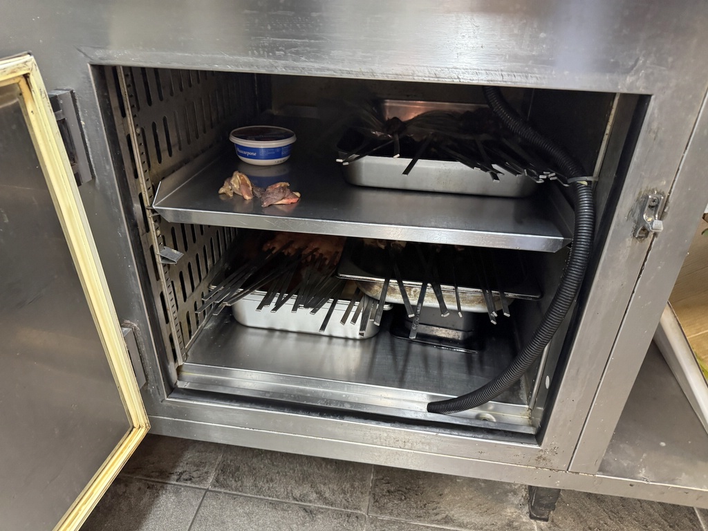 Kylbänk med kylmonter mm Kylbänk med kylmonter mm