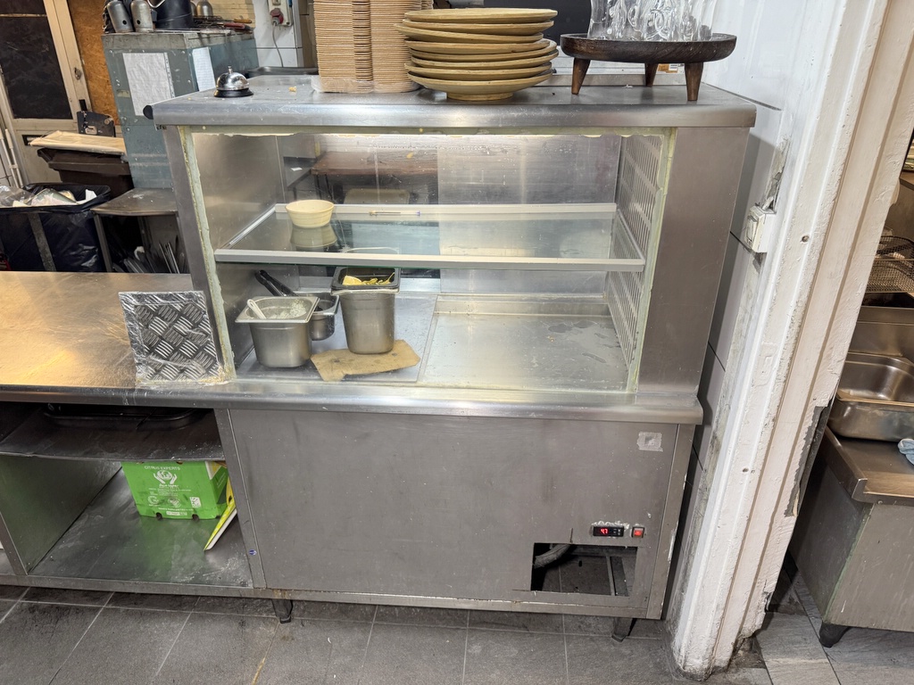 Kylbänk med kylmonter mm Kylbänk med kylmonter mm